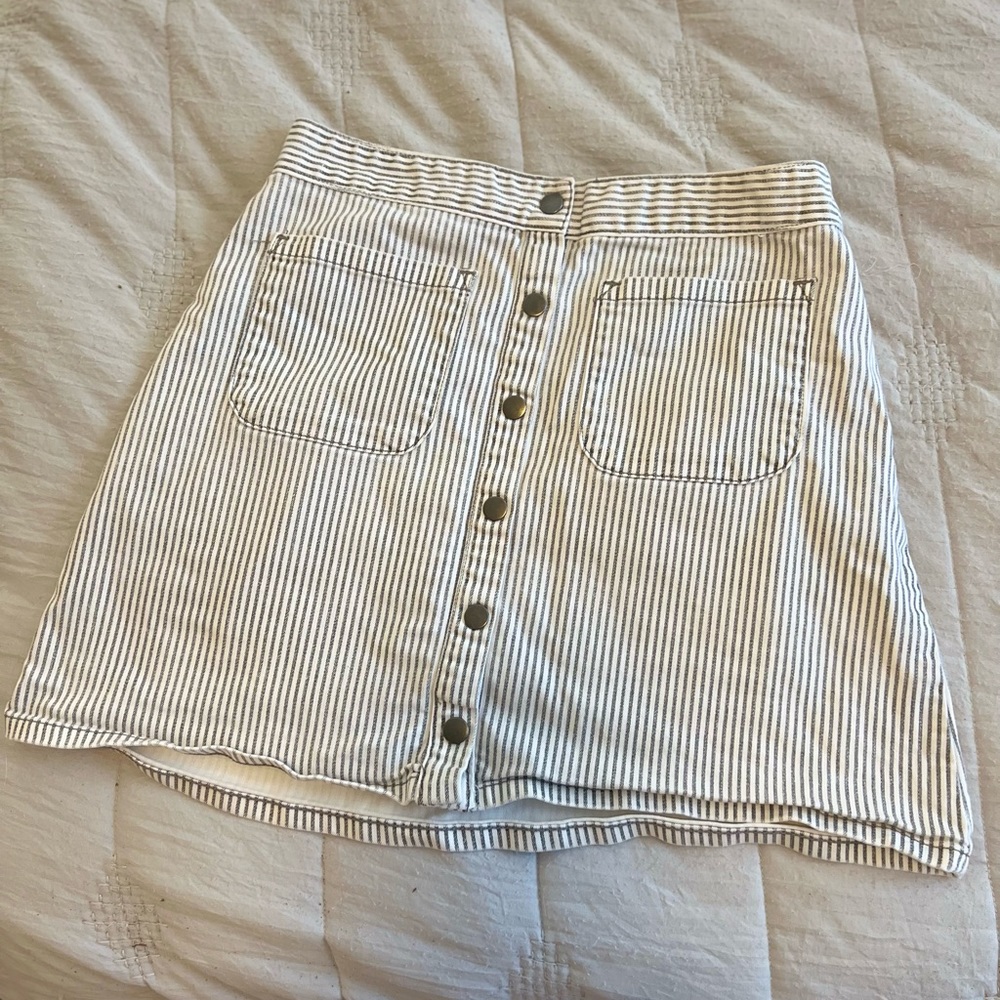 Urban outfitters button front mini skirt - Picture 3 of 3